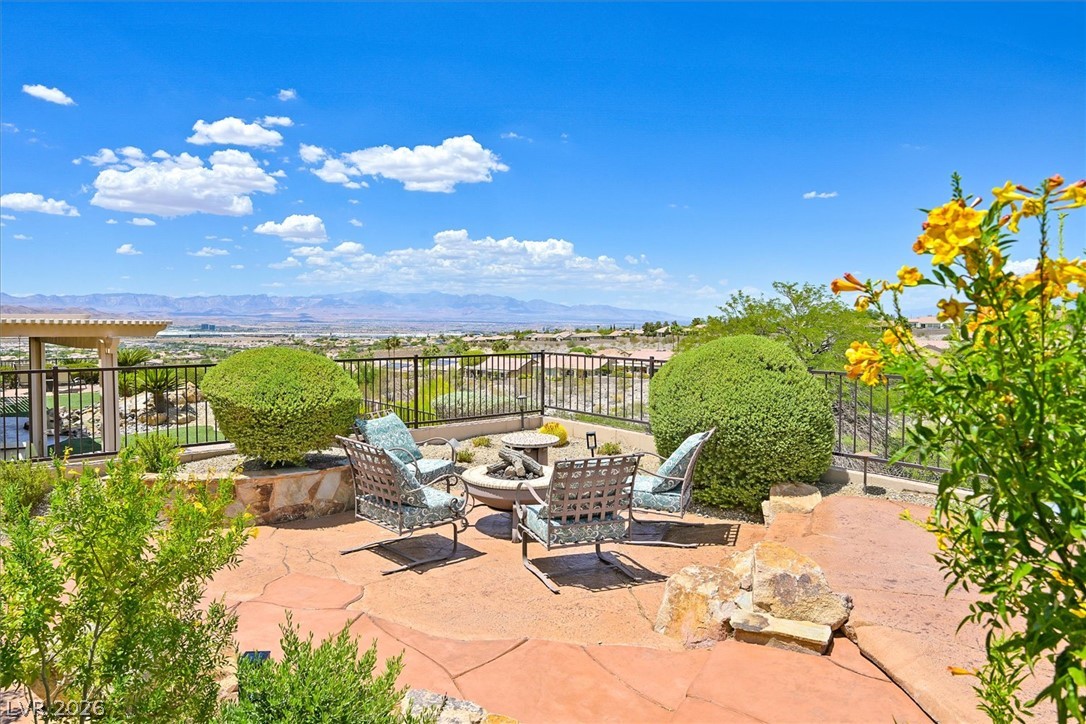 2808 Foxtail Creek Avenue Henderson NV 89052