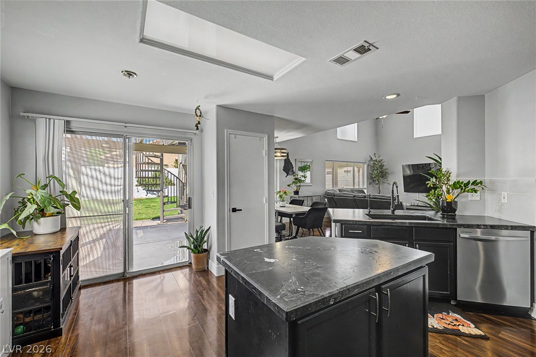 977 Cedar Pines Street Henderson NV 89011