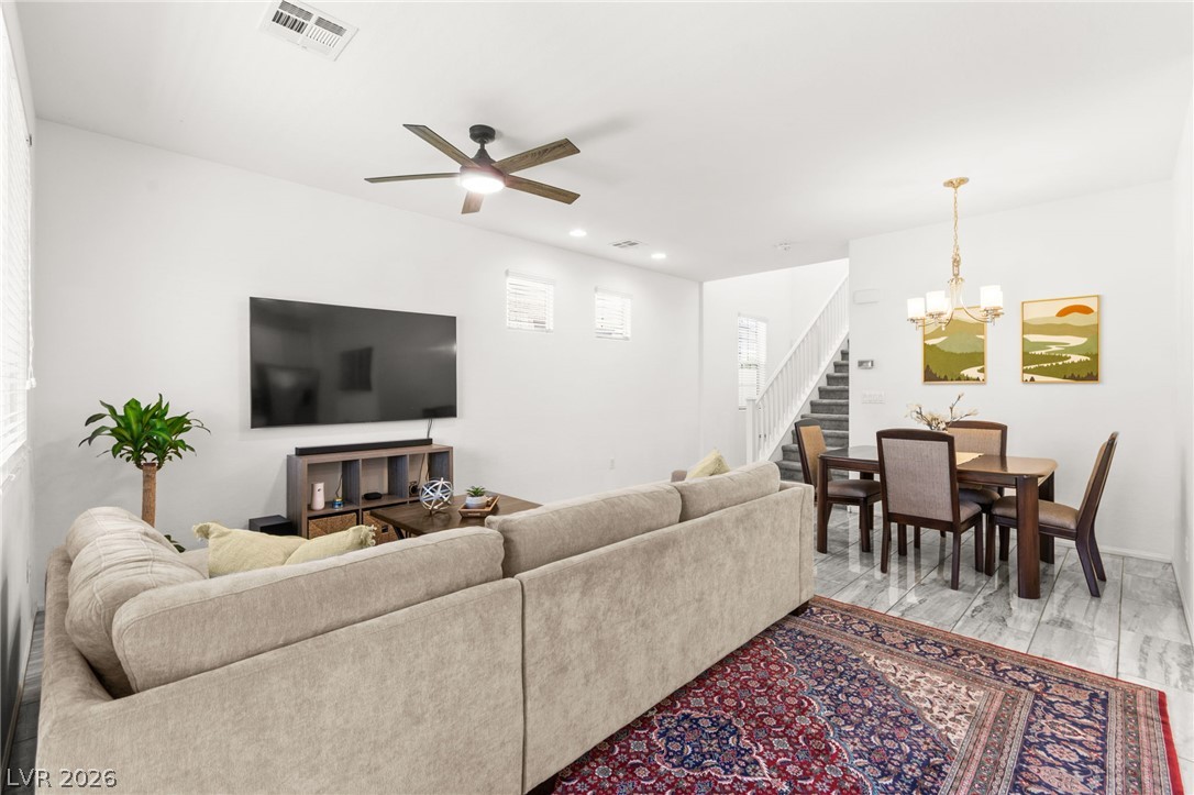 6435 Point Isabel Way Las Vegas NV 89122