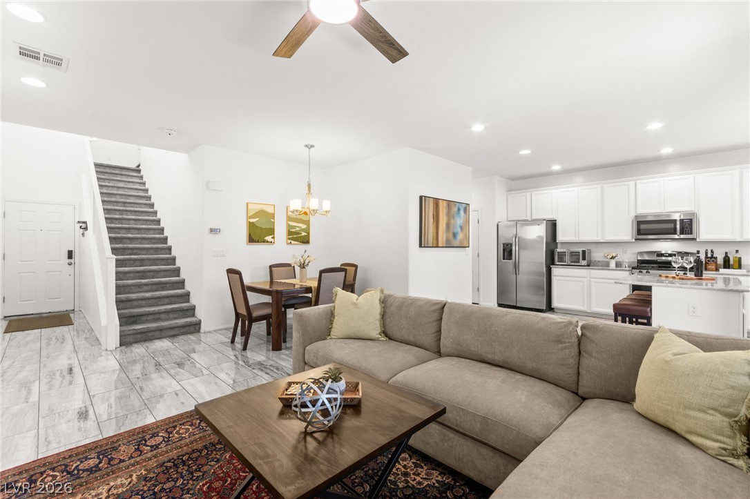 6435 Point Isabel Way Las Vegas NV 89122