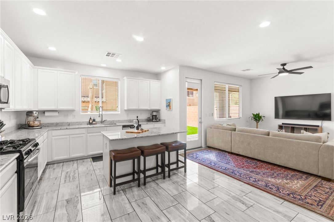 6435 Point Isabel Way Las Vegas NV 89122