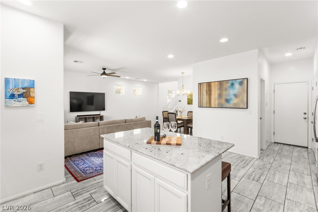 6435 Point Isabel Way Las Vegas NV 89122