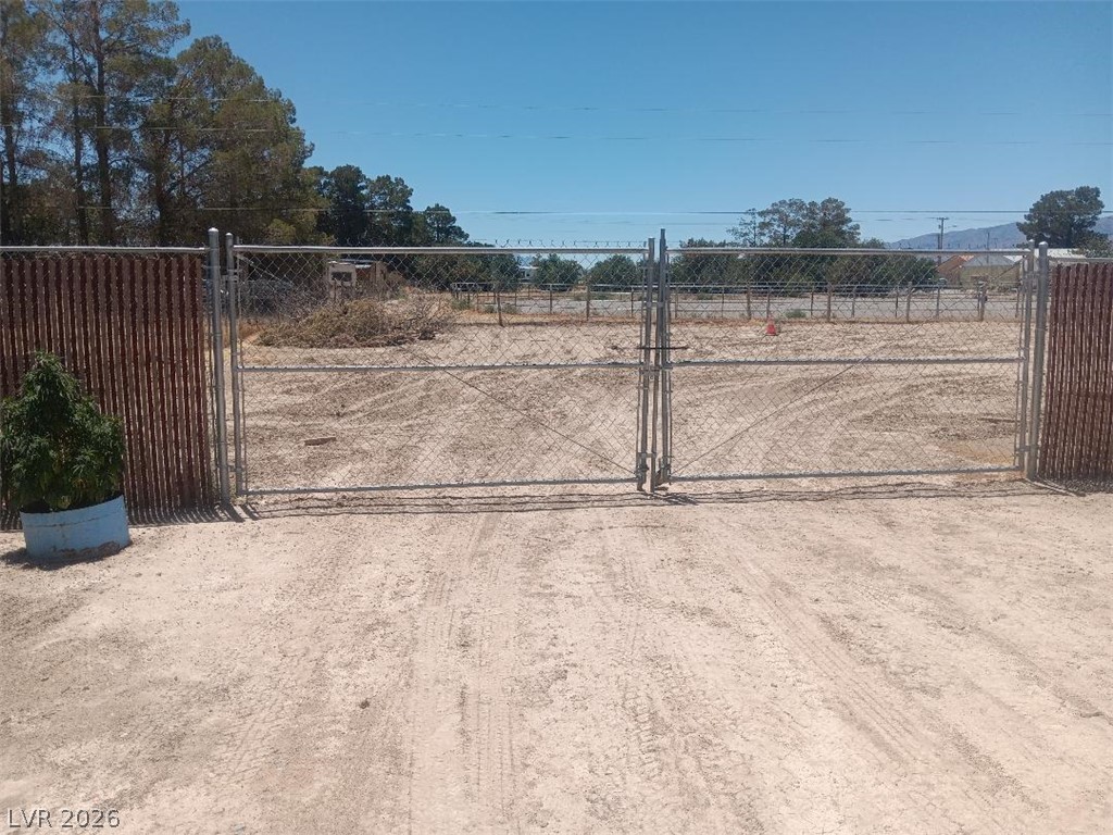 4031 East Cheyenne Way Pahrump NV 89061