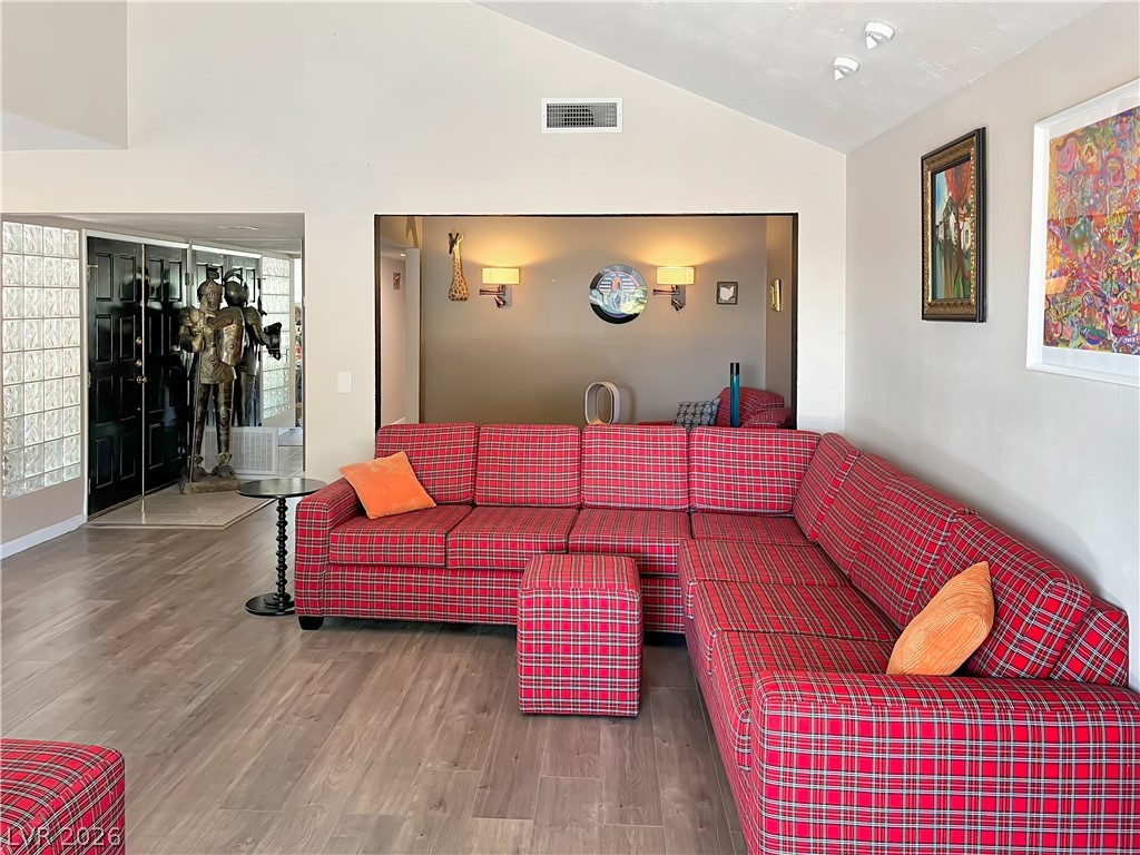 1018 Bel Air Circle Las Vegas NV 89109