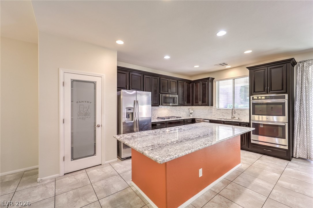 7539 Old Compton Street Las Vegas NV 89166