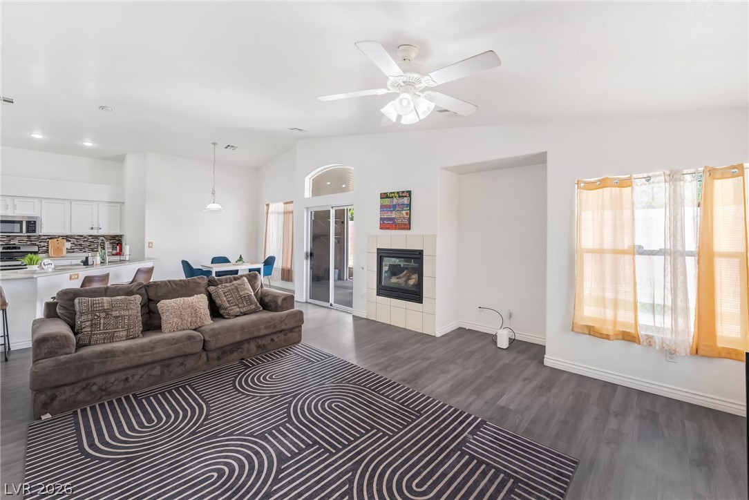 4537 Colonial Canyon Street North Las Vegas NV 89031