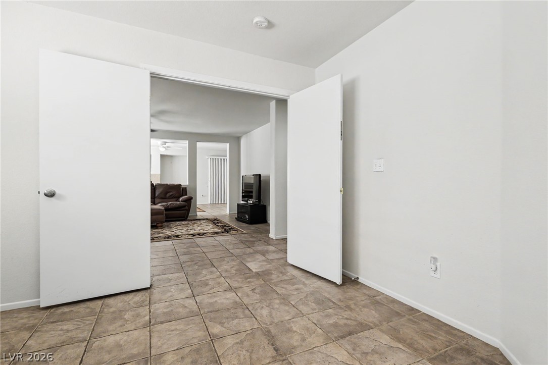 5582 Henshaw Avenue Las Vegas NV 89118