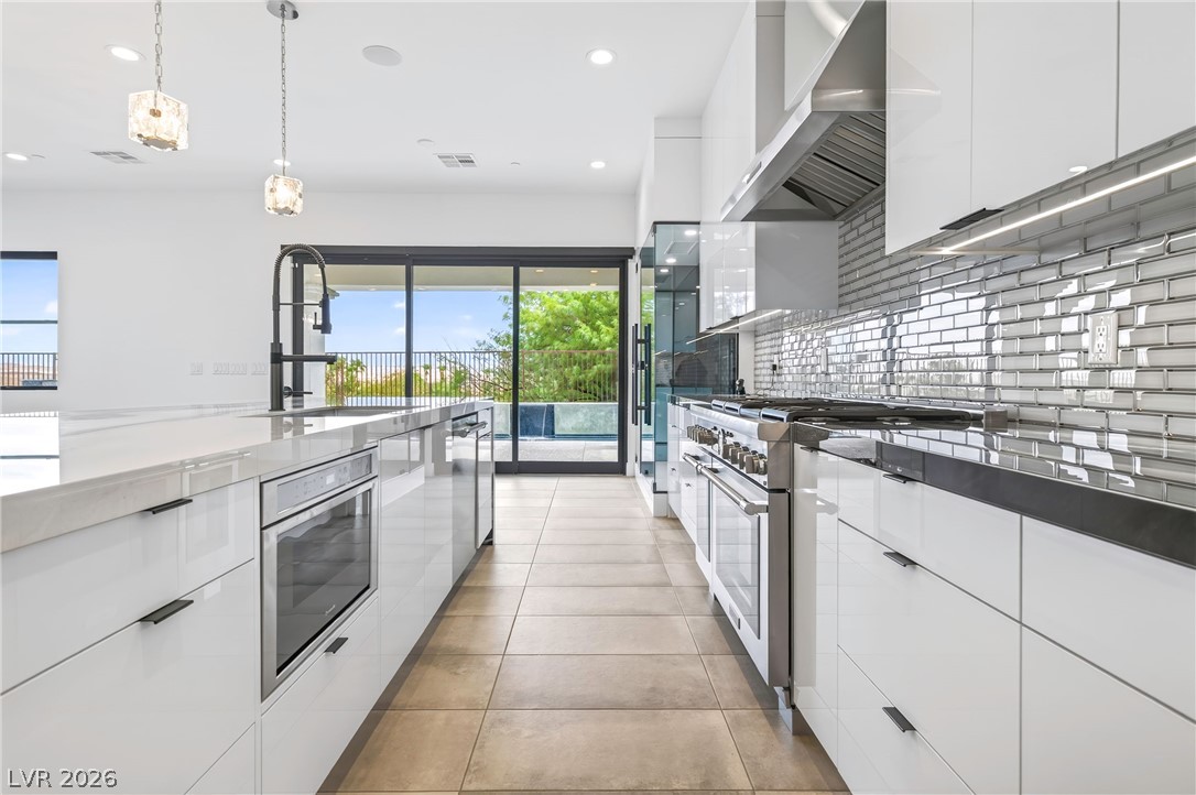 10 Camino La Venta Court Henderson NV 89011