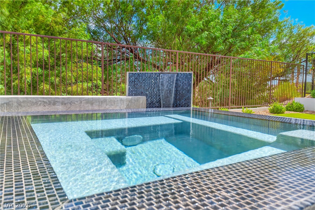 10 Camino La Venta Court Henderson NV 89011