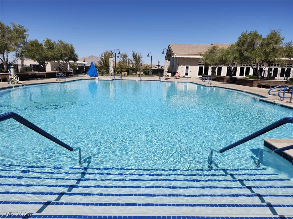 652 Longfeather Street Henderson NV 89011