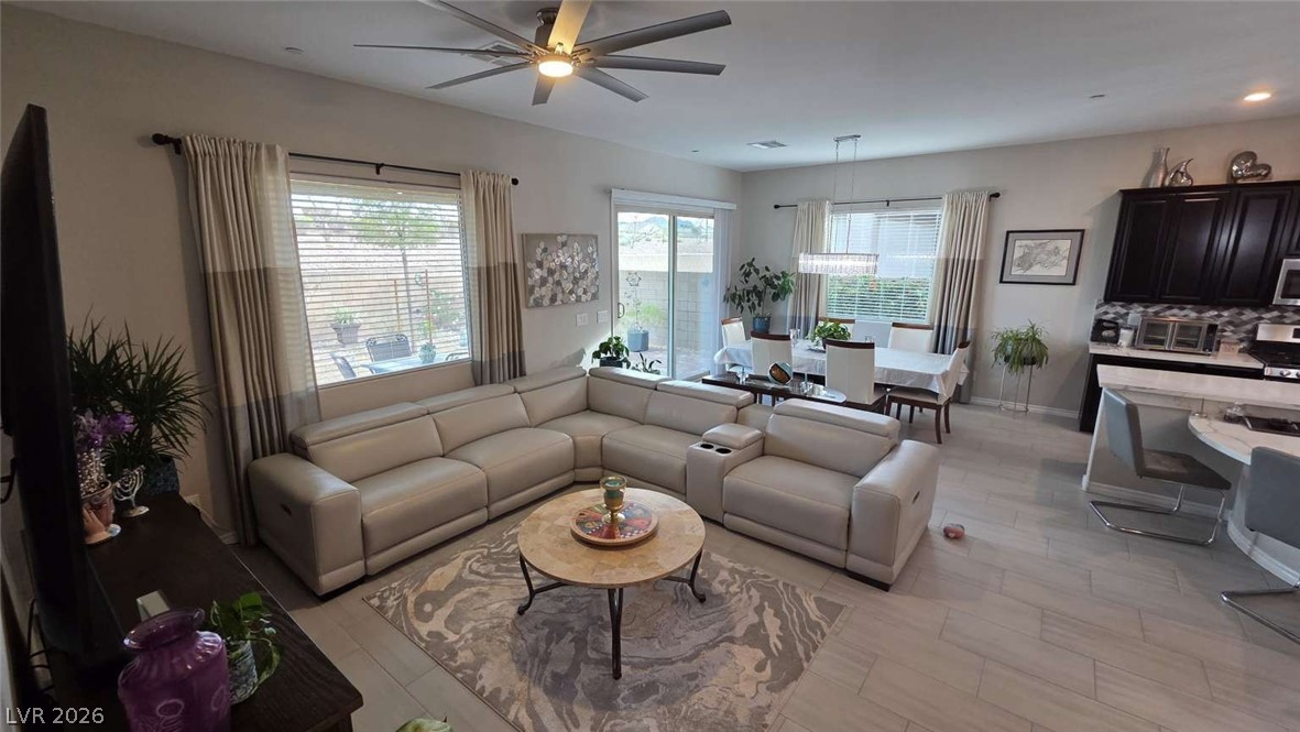 652 Longfeather Street Henderson NV 89011