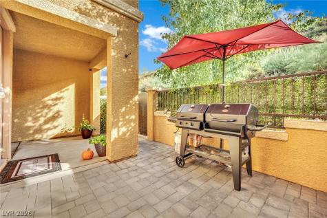 1525 Spiced Wine Avenue 12103 Henderson NV 89074