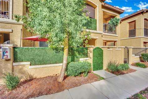 1525 Spiced Wine Avenue 12103 Henderson NV 89074