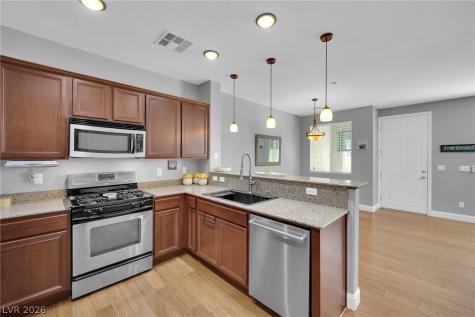 1525 Spiced Wine Avenue 12103 Henderson NV 89074