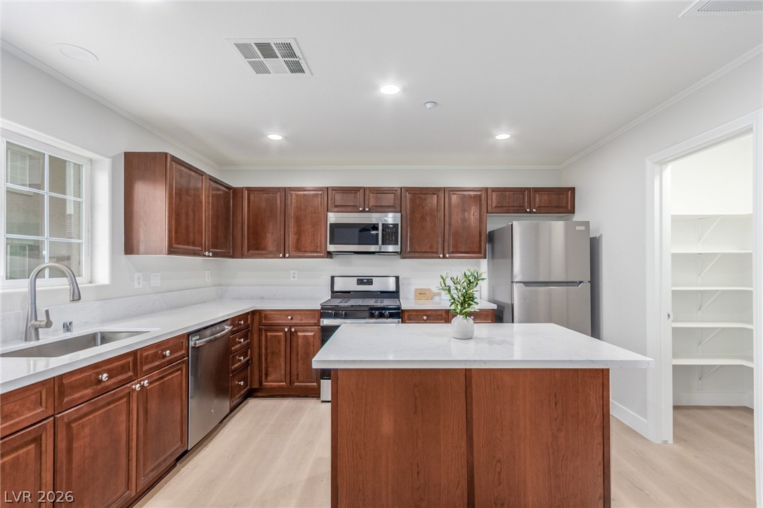 9008 Successful Court Las Vegas NV 89149