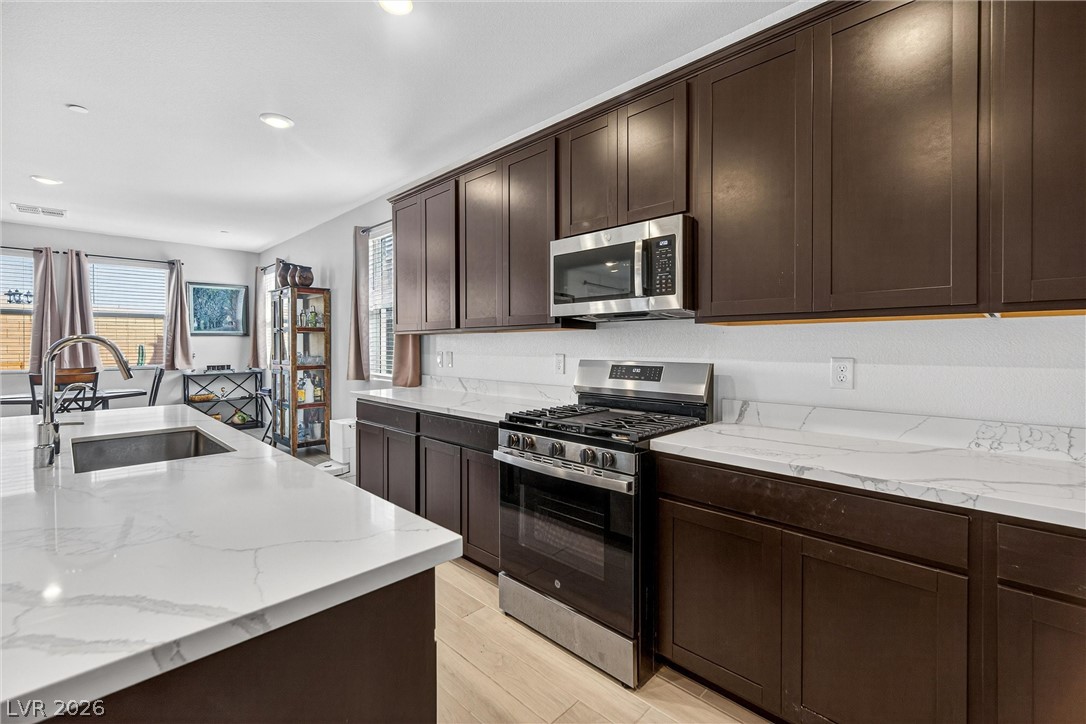 6134 Avery Pointe Street Las Vegas NV 89166