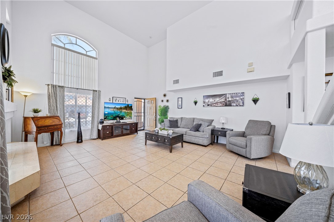 9133 Sapphire Ridge Avenue Las Vegas NV 89129