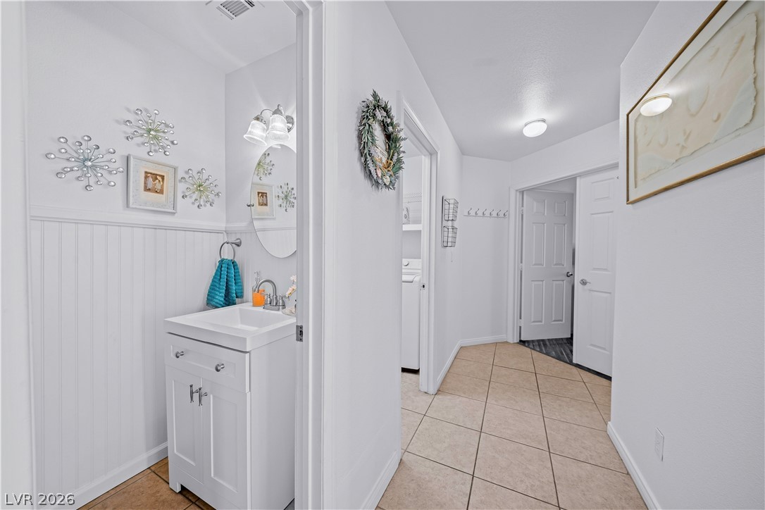 9133 Sapphire Ridge Avenue Las Vegas NV 89129