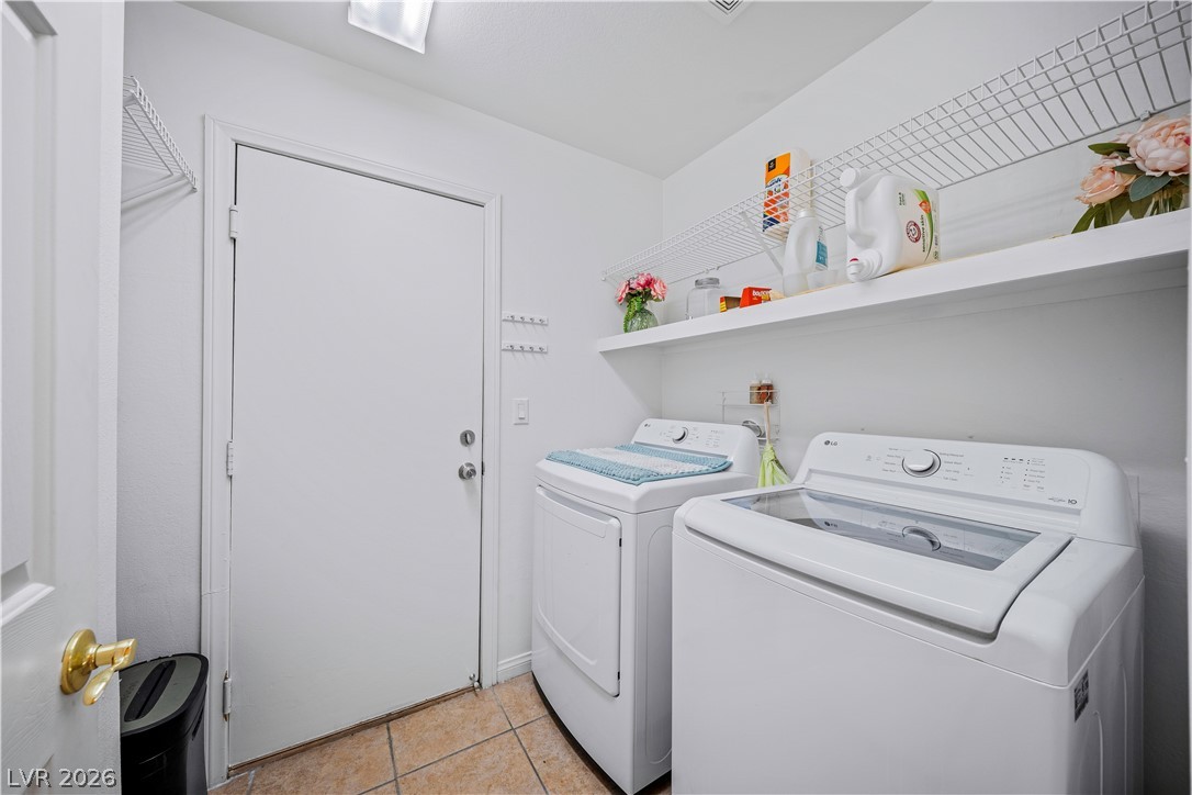 9133 Sapphire Ridge Avenue Las Vegas NV 89129