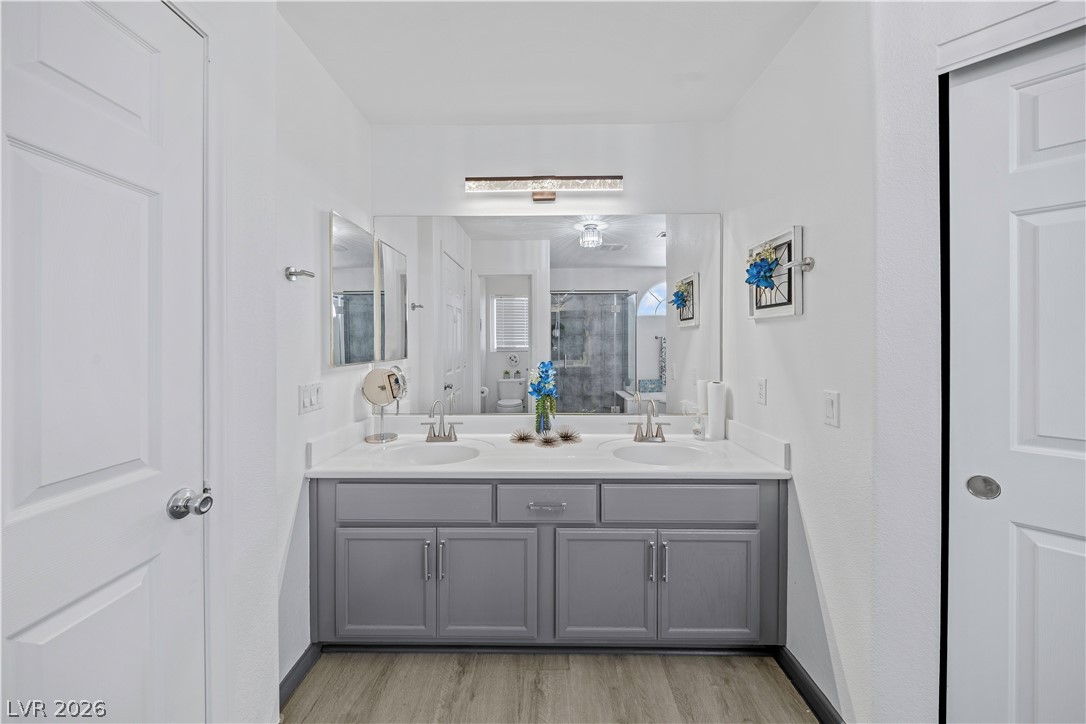 9133 Sapphire Ridge Avenue Las Vegas NV 89129