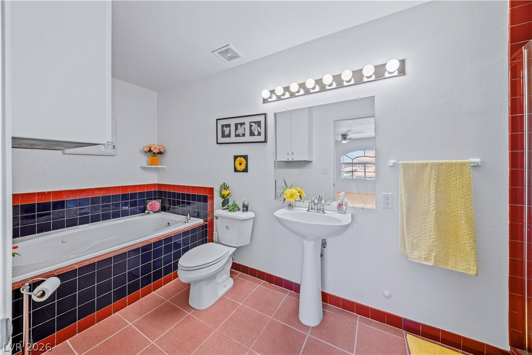9133 Sapphire Ridge Avenue Las Vegas NV 89129