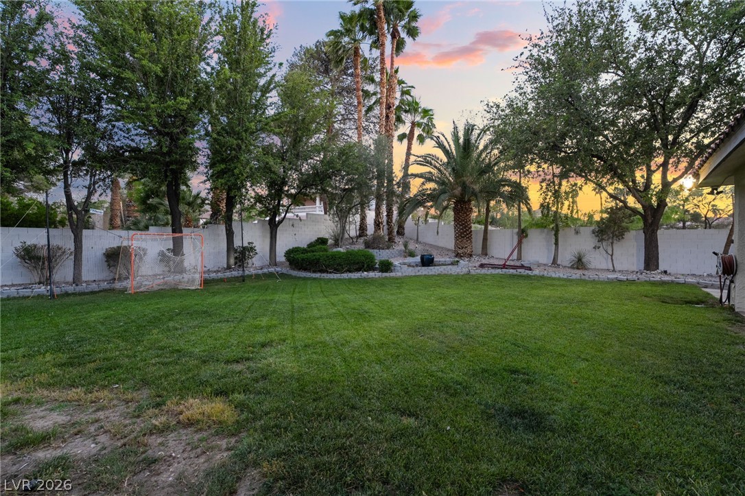 7525 Eldora Avenue Las Vegas NV 89117
