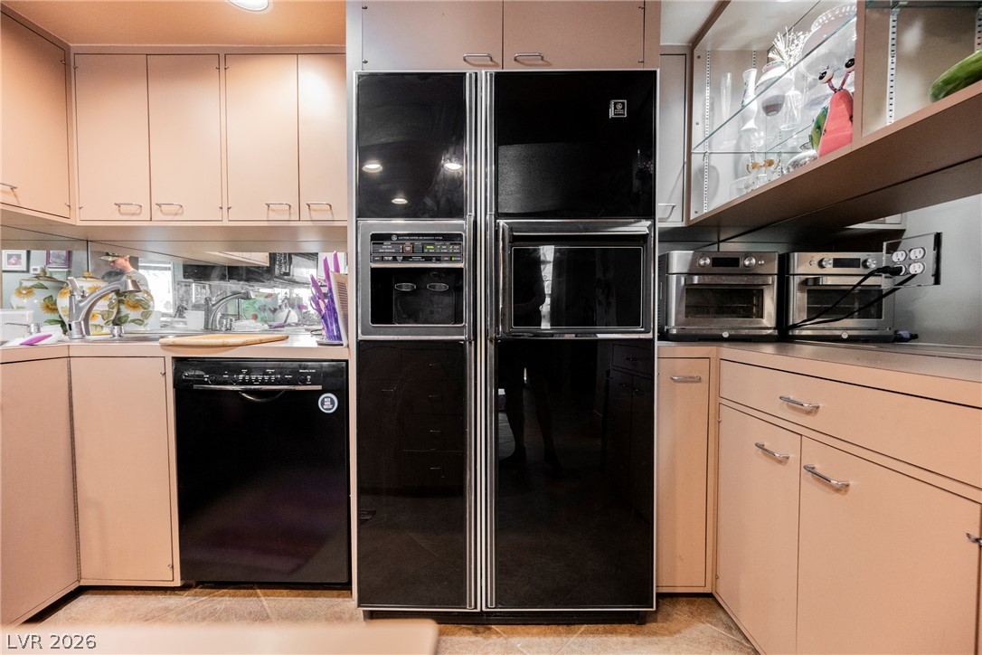 3823 Sinclair Street Las Vegas NV 89121