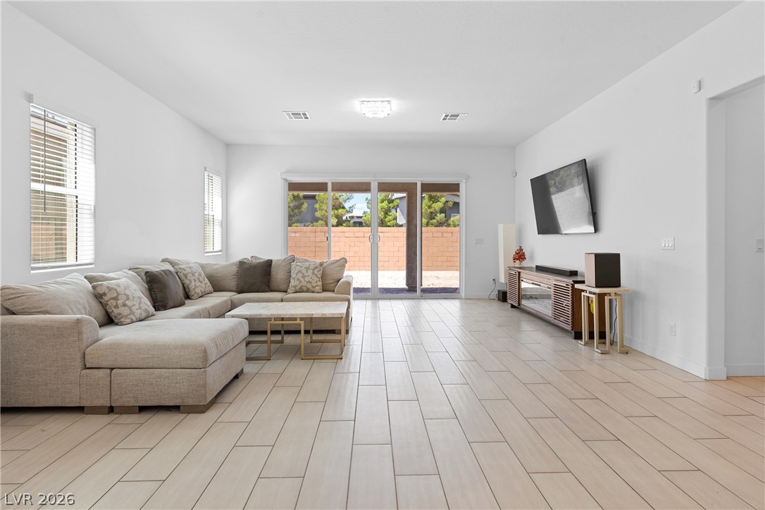 10205 Tumbaga Street Las Vegas NV 89183