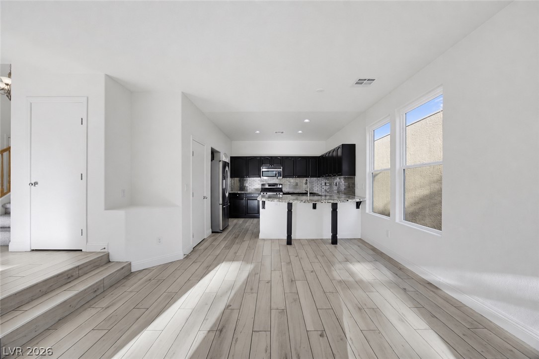 9225 Yellowshale Street Las Vegas NV 89143