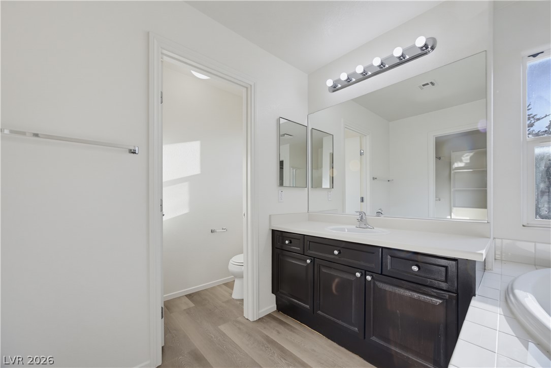 9225 Yellowshale Street Las Vegas NV 89143