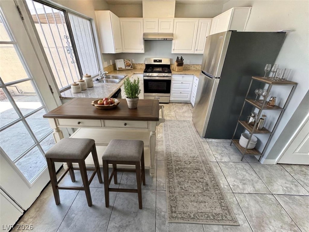 3911 Hartford Place Las Vegas NV 89102
