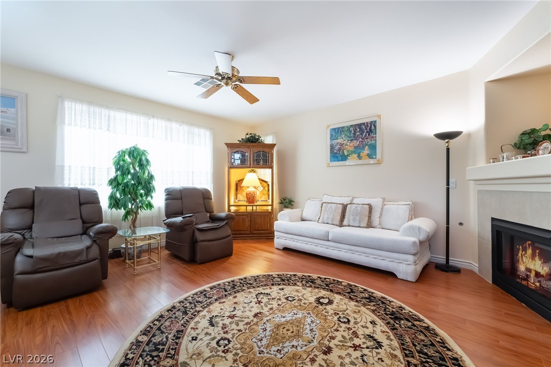 5909 Lingering Breeze Street Las Vegas NV 89148