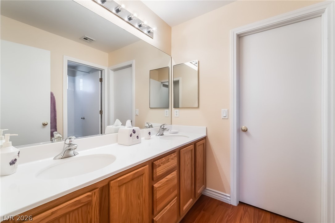 5909 Lingering Breeze Street Las Vegas NV 89148
