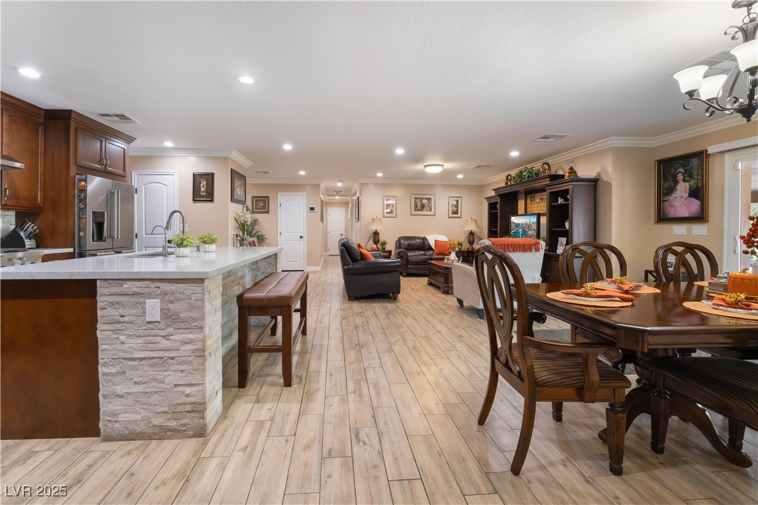 5976 Stewart Avenue Las Vegas NV 89110