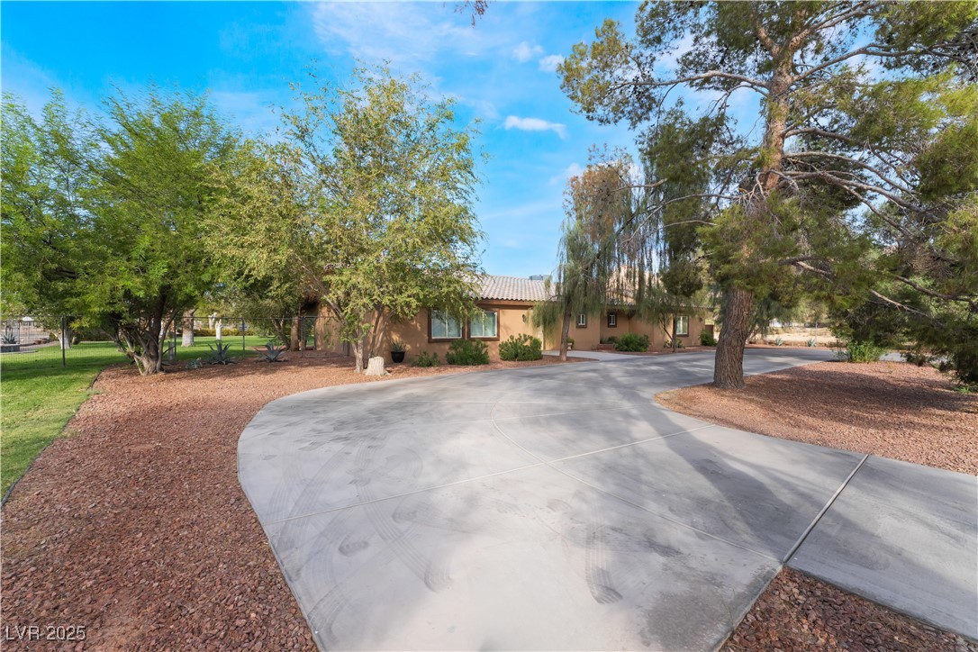 5976 Stewart Avenue Las Vegas NV 89110