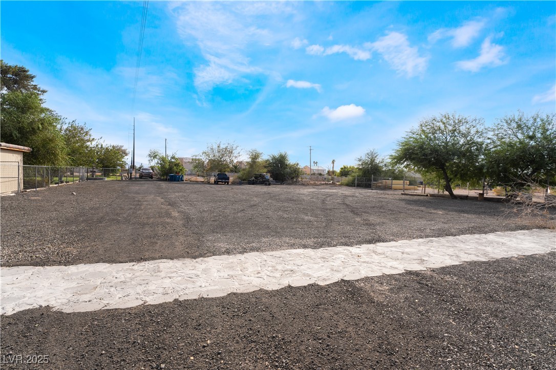 5976 Stewart Avenue Las Vegas NV 89110