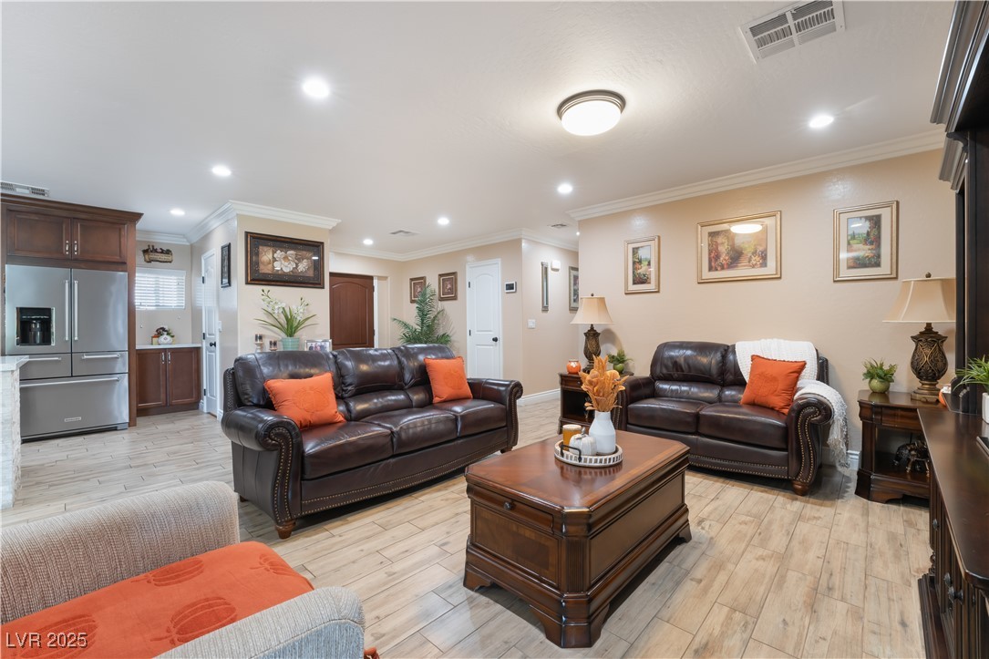 5976 Stewart Avenue Las Vegas NV 89110