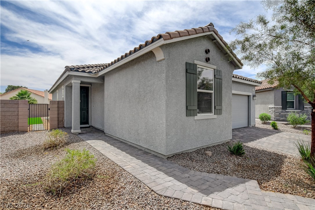 5976 Bruselas Street Las Vegas NV 89113