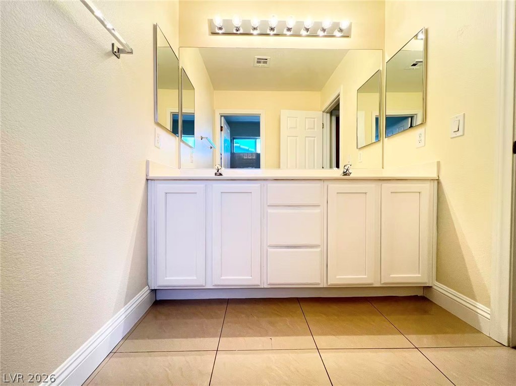 9891 Ridge Hill Avenue Las Vegas NV 89147
