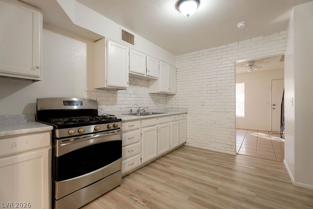 3945 Visby Lane Las Vegas NV 89119