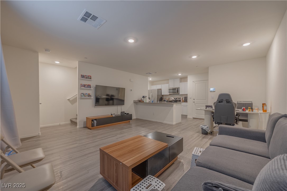 4841 Wine Ridge Avenue Las Vegas NV 89141