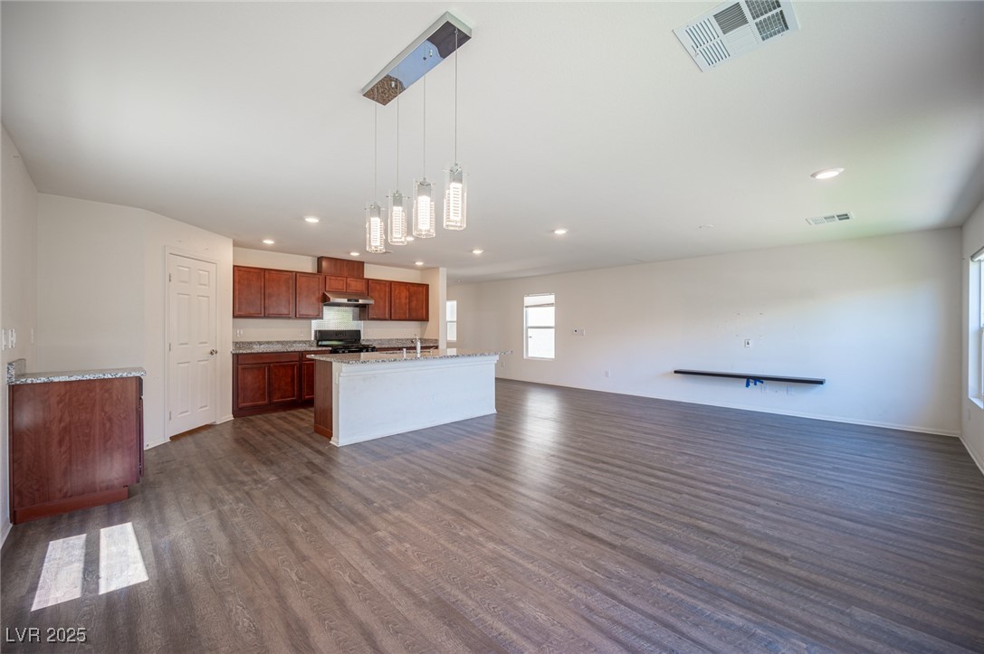 5548 Anshan Street Las Vegas NV 89148