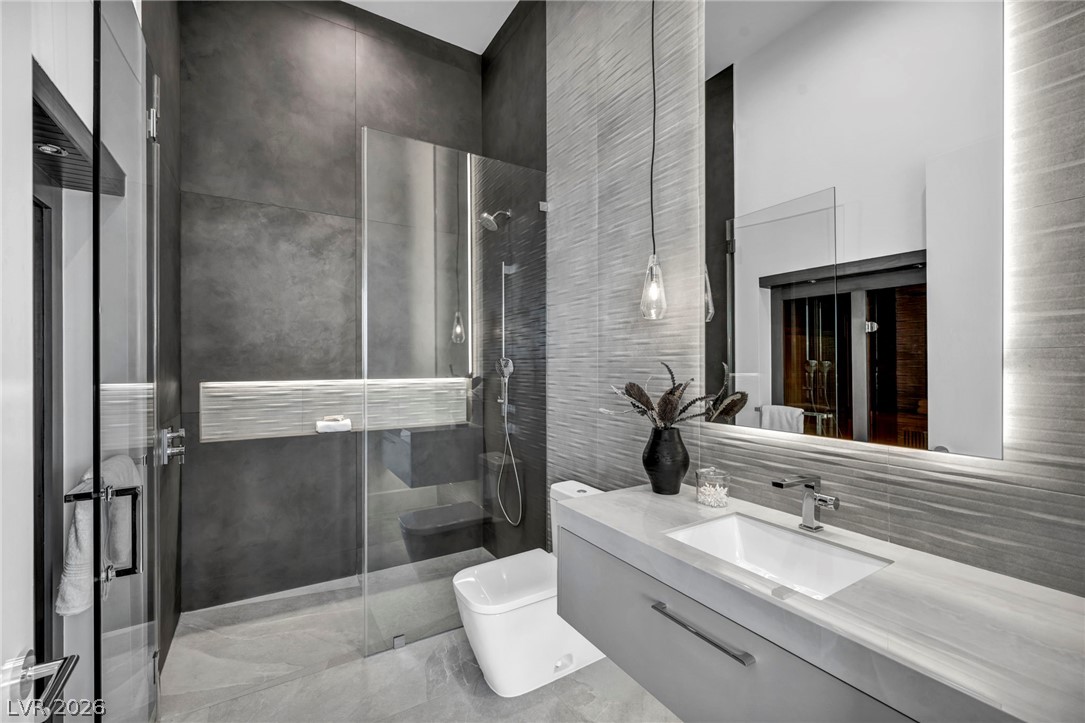 8 Cloudloft Court Henderson NV 89012