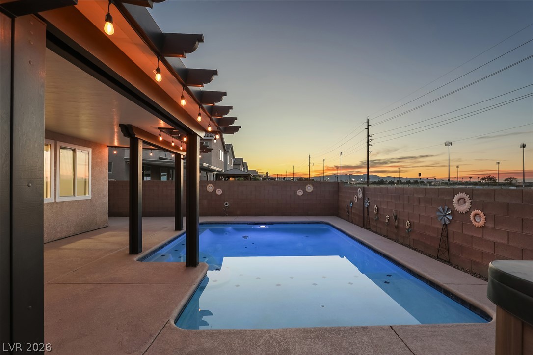 7066 Shimmering Avenue Henderson NV 89011