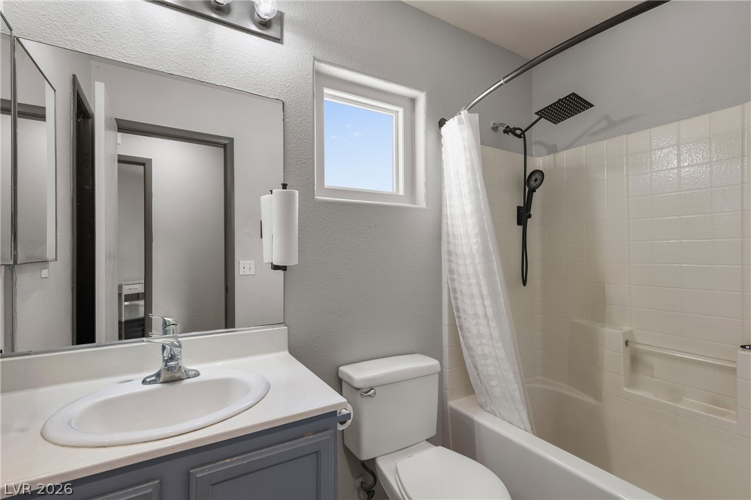 7066 Shimmering Avenue Henderson NV 89011
