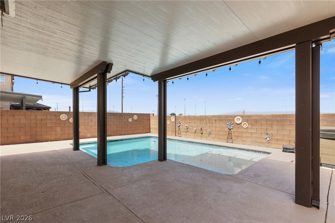 7066 Shimmering Avenue Henderson NV 89011