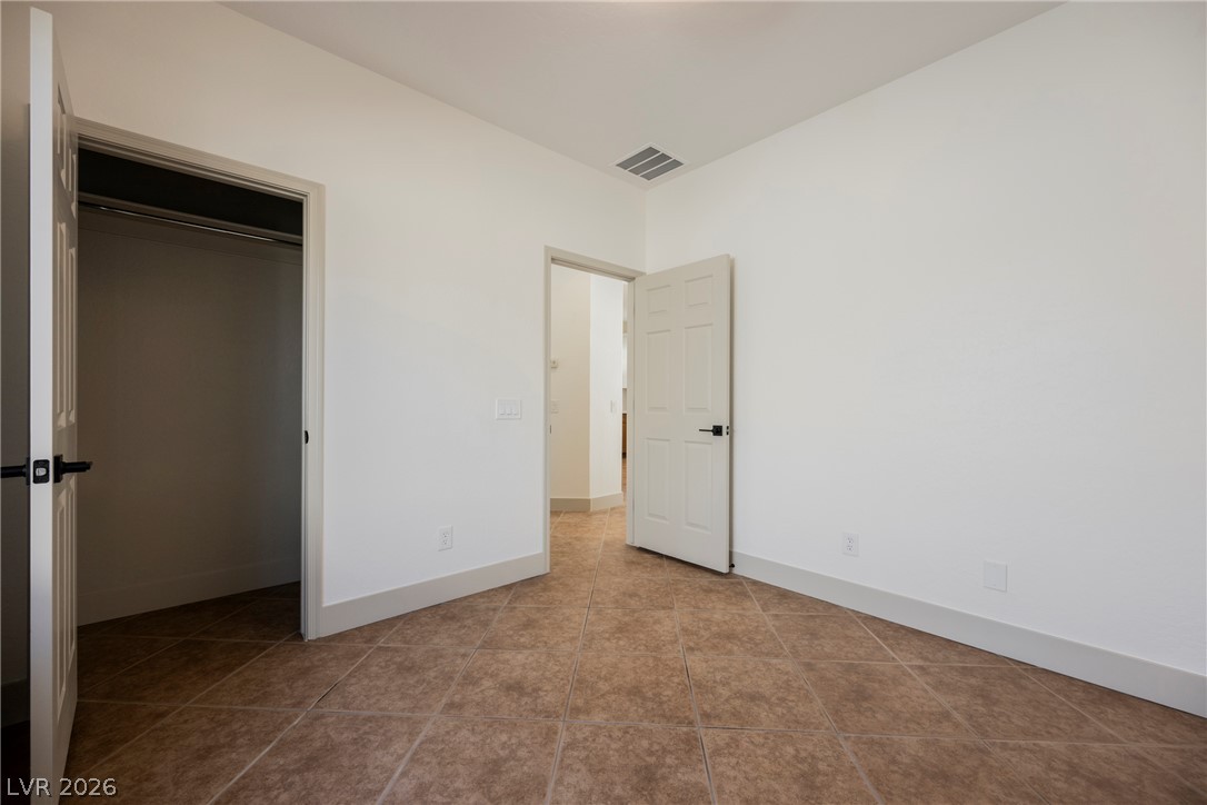 6067 Falconer Avenue Las Vegas NV 89122