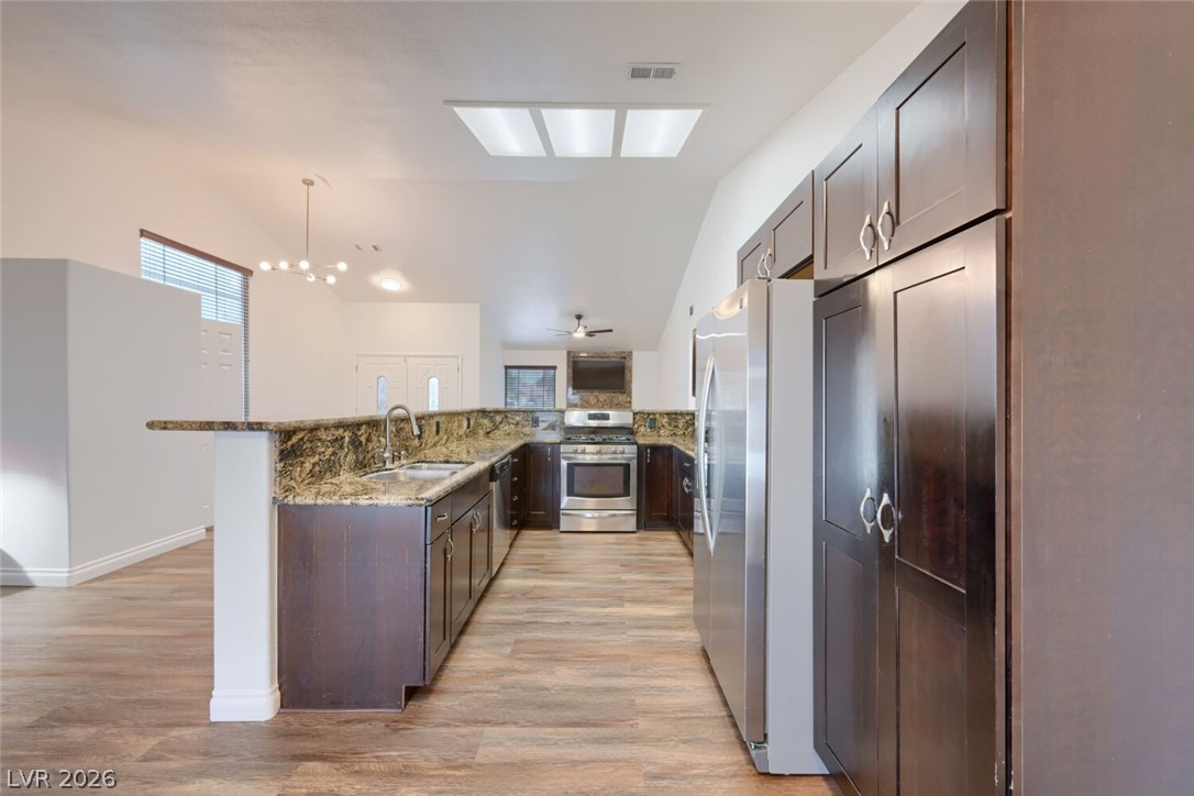1548 Champagne Circle Las Vegas NV 89119