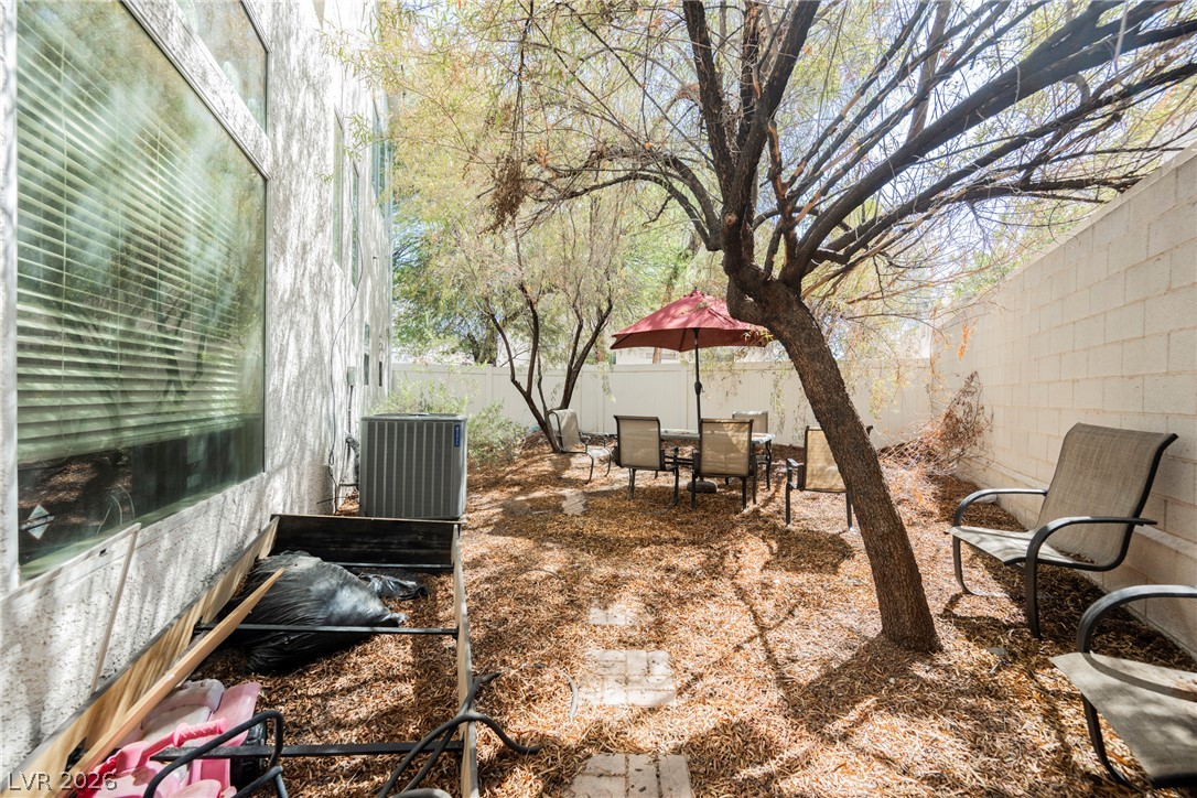 1541 Tillman Falls Avenue Las Vegas NV 89183