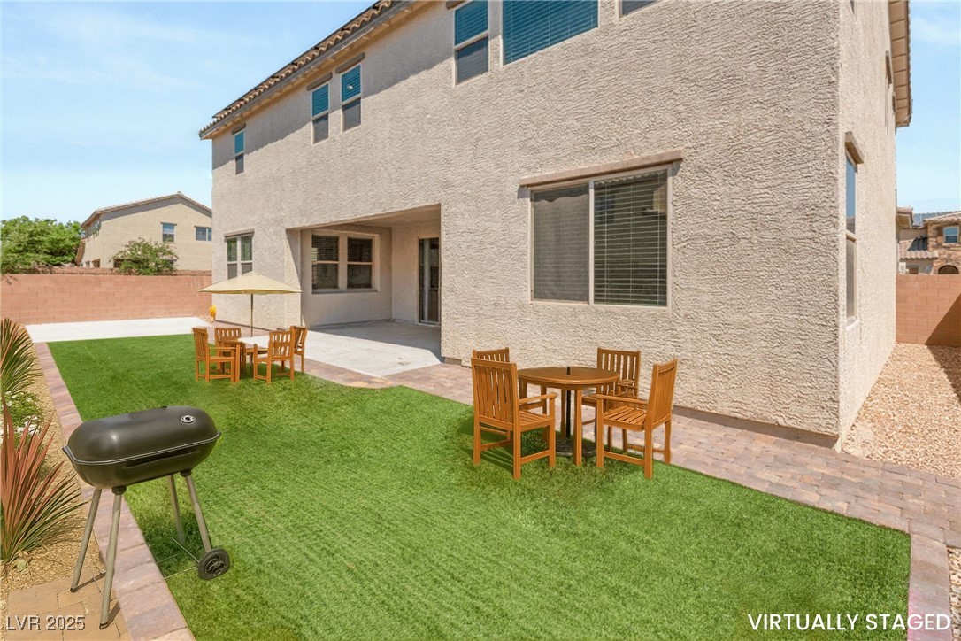 909 Aspen Hollow Court North Las Vegas NV 89084